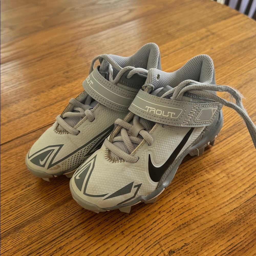 Youth Nike trout baseball cleats